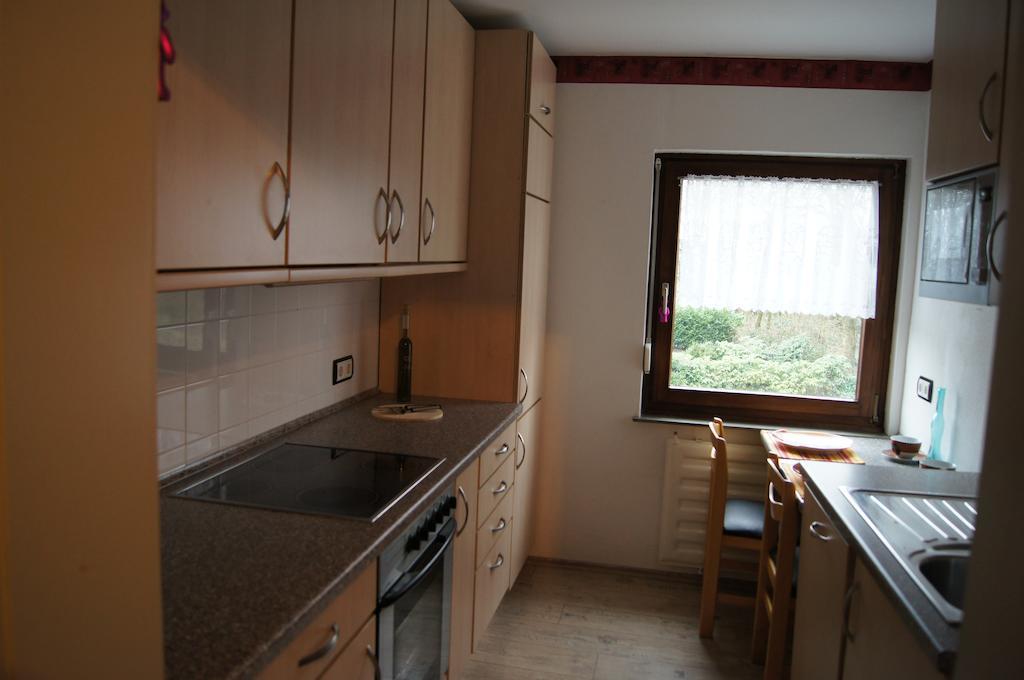 ורמלסקירכן Ferienwohnung Bergisch Land חדר תמונה